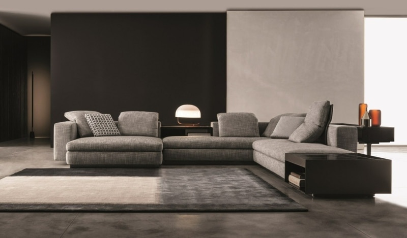 A luxurious sofa via Deavita.com