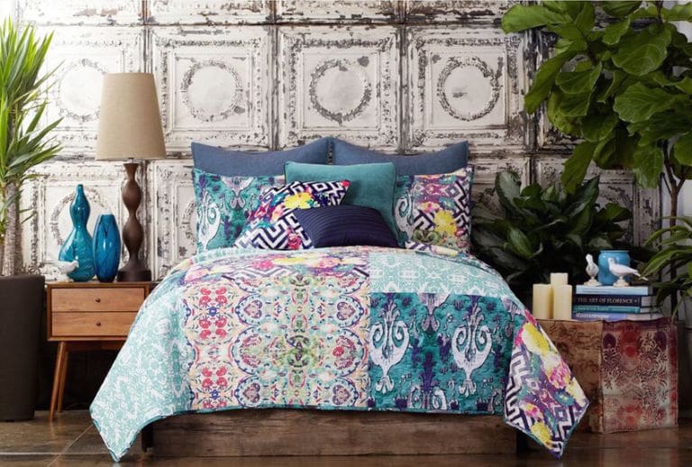 An example of the mixed patterns trend via Elle Decor. 