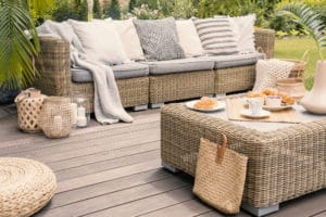outdoor living spaces - furniture